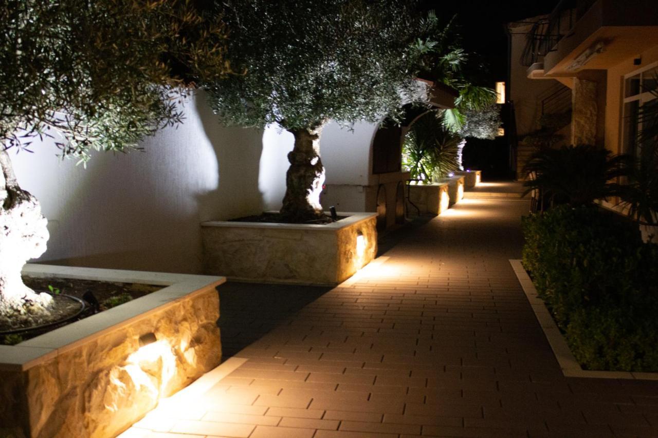 Apartments Villa Jelena Vodice Eksteriør billede