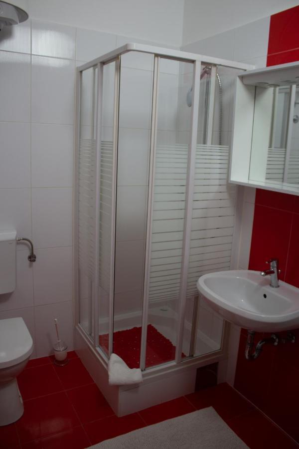 Apartments Villa Jelena Vodice Eksteriør billede