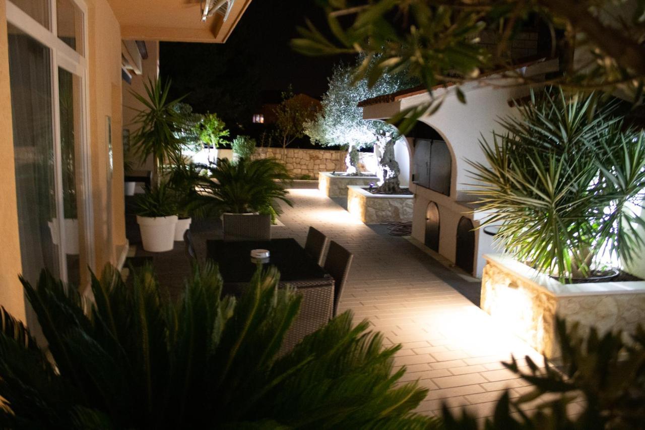 Apartments Villa Jelena Vodice Eksteriør billede