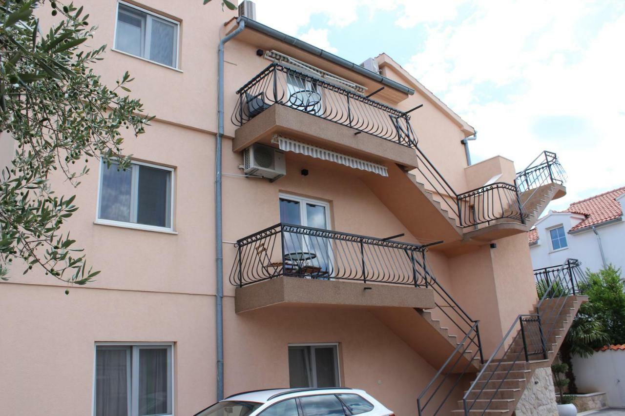 Apartments Villa Jelena Vodice Eksteriør billede